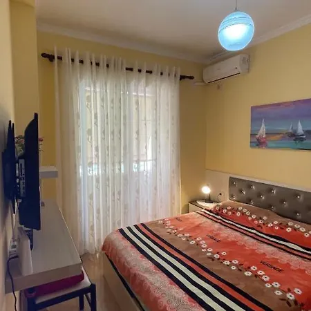 Klara's Appartement Gjirokastër